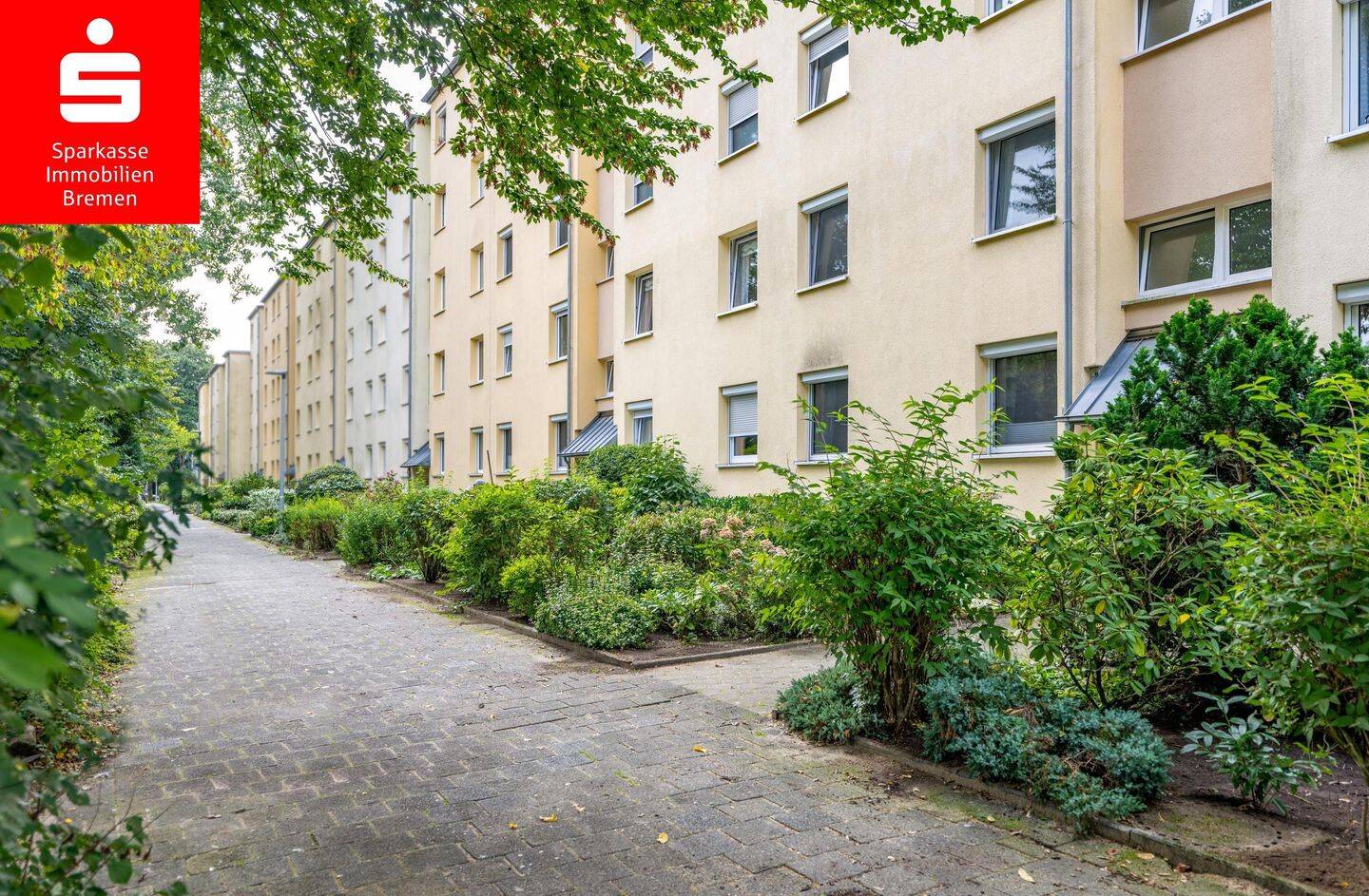 Bremen Neue Vahr Nord: Modernisierte 3-Zimmer-Wohnung mit Loggia ins Grüne, 28329 Bremen (Gartenstadt Vahr Neue Vahr Nord Neue Vahr Südwest Radio Bremen Sebaldsbrück)