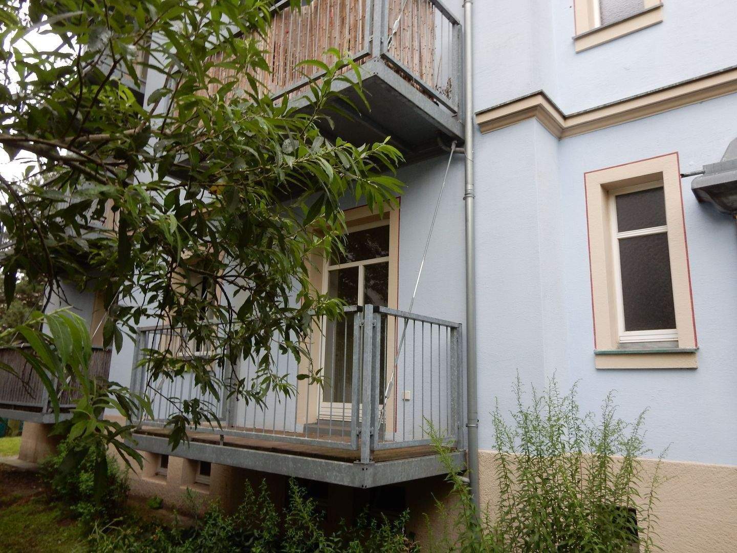 Attraktive 2-Zimmerwohnung mit Balkon in Bestlage von Dresden, 1099 Dresden