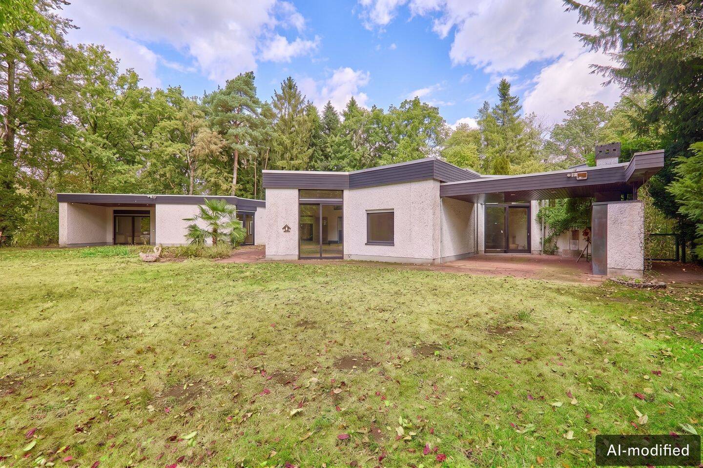 Repräsentativer Architekten-Bungalow mit Eigentumsgrundstück in einzigartiger Alleinlage!, 67663 Kaiserslautern (Innenstadt)