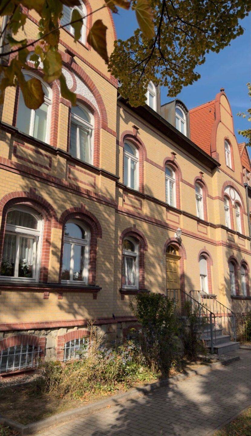 2RW auf ca. 65 m? | EBK | 1. OG | Badewanne + Dusche in kleinem Haus, 6667 Weißenfels