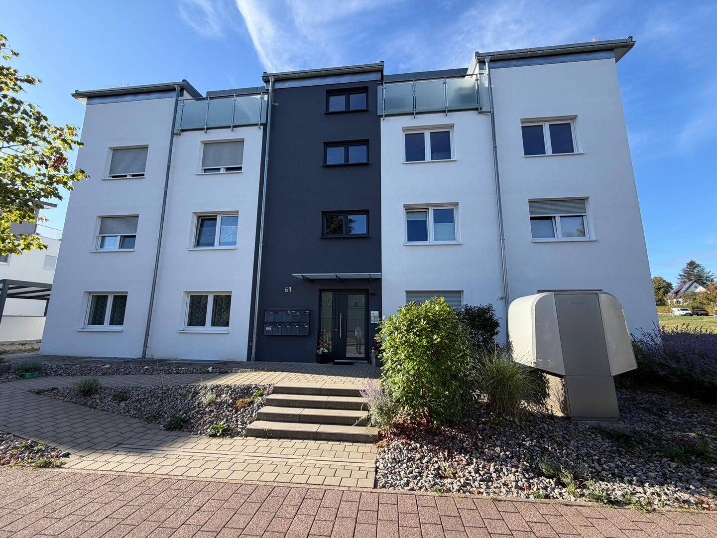 Neuwertige 2-Zimmer-Wohnung mit Balkon in Schramberg-Sulgen, 78713 Schramberg