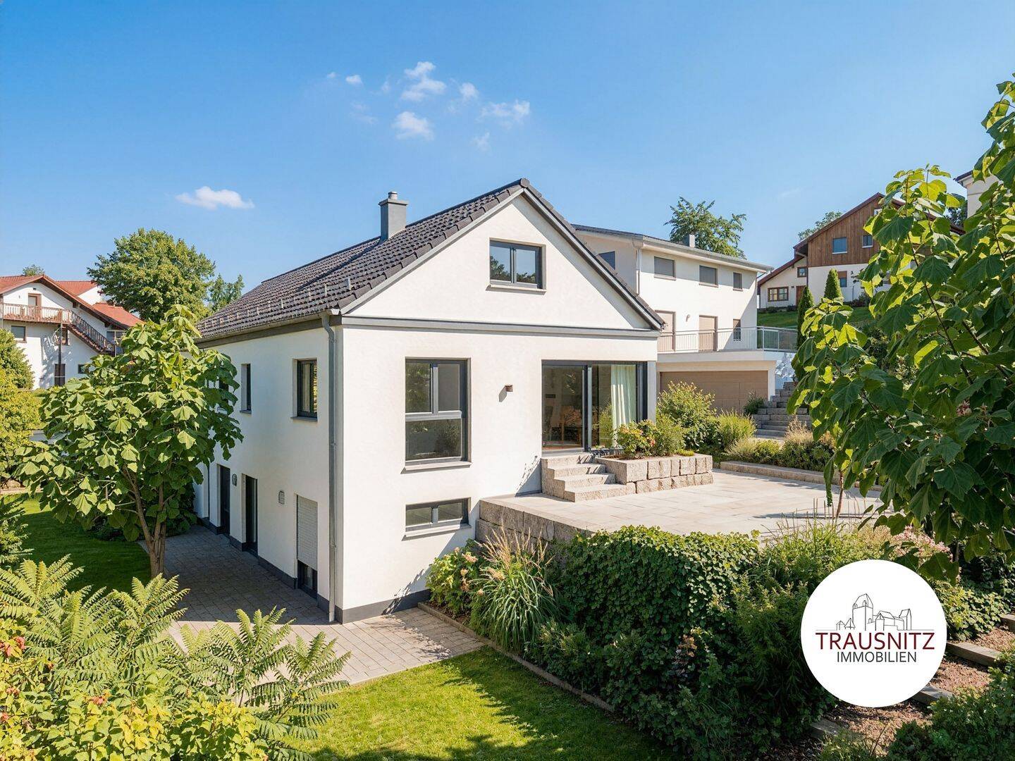 Besonderes Wohnen in attraktiver, ruhiger Lage – gepflegtes Einfamilienhaus mit Einliegerwohnung, 84036 Landshut