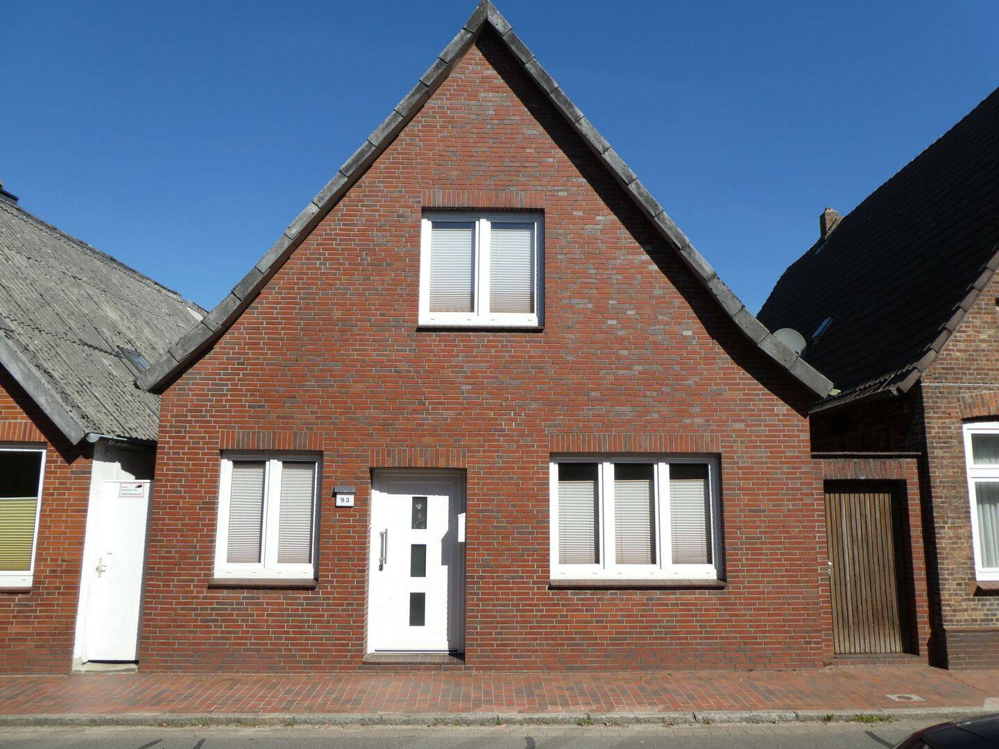 ++ Kleines, kompaktes Eigenheim im Zentrum von Krempe + Einfamilienhaus mit Anbau, Terrasse und schönem, praktischen Garten ++, 25361 Krempe