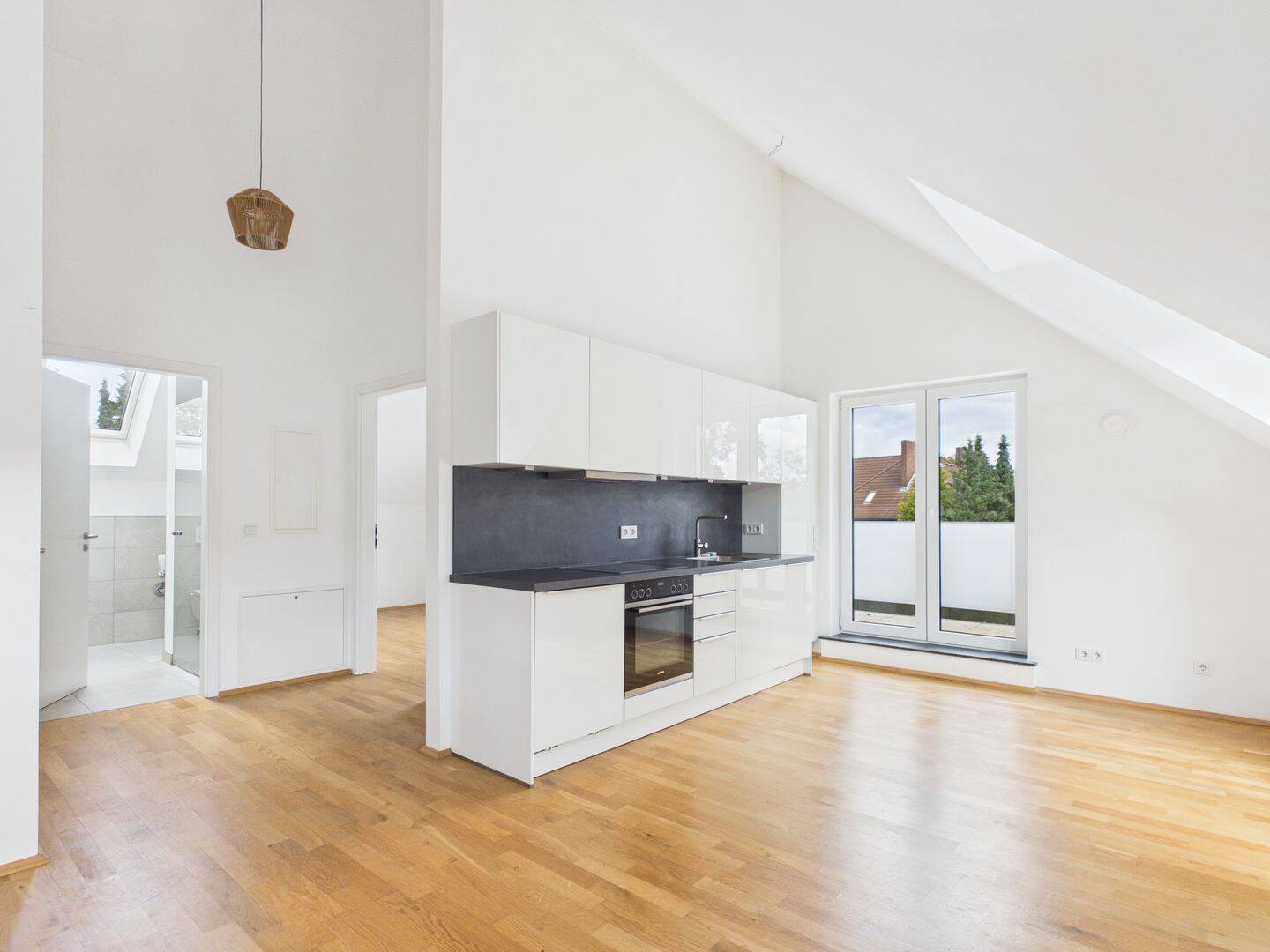Großzügiges und modernes Wohnen: 2-Zimmer-Wohnung mit Einbauküche und eigenem Balkon, 30853 Langenhagen