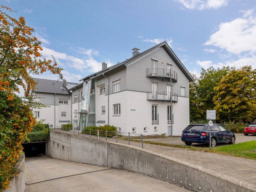 Geräumige 2,5-Zimmer-Wohnung mit Westbalkon und 3 Autostellplätzen – sofort verfügbar!, 88213 Ravensburg