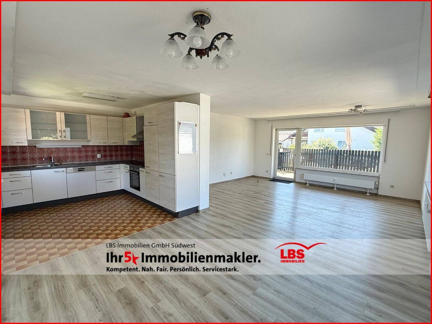 3-Zimmer Erdgeschoss-Wohnung mit EBK, Garten und Garage, 88605 Meßkirch