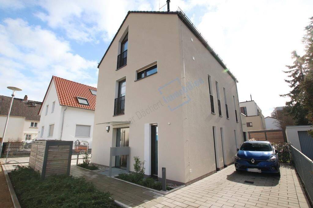 … neuwertige Maisonette-Wohnung in Eberstadt, 64297 Darmstadt (Eberstadt)