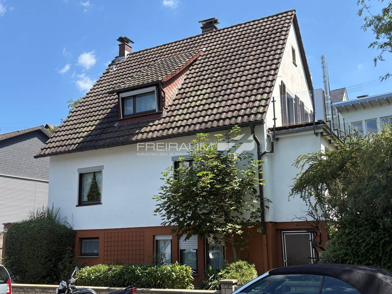 Renovierungsbedürftiges EFH in zentrumsnaher und sonniger Lage, 57072 Siegen