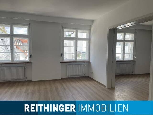 Frisch sanierte 6-Zimmer-Wohnung mit Balkon in zentraler Lage von Singen, 78224 Singen (Hohentwiel)