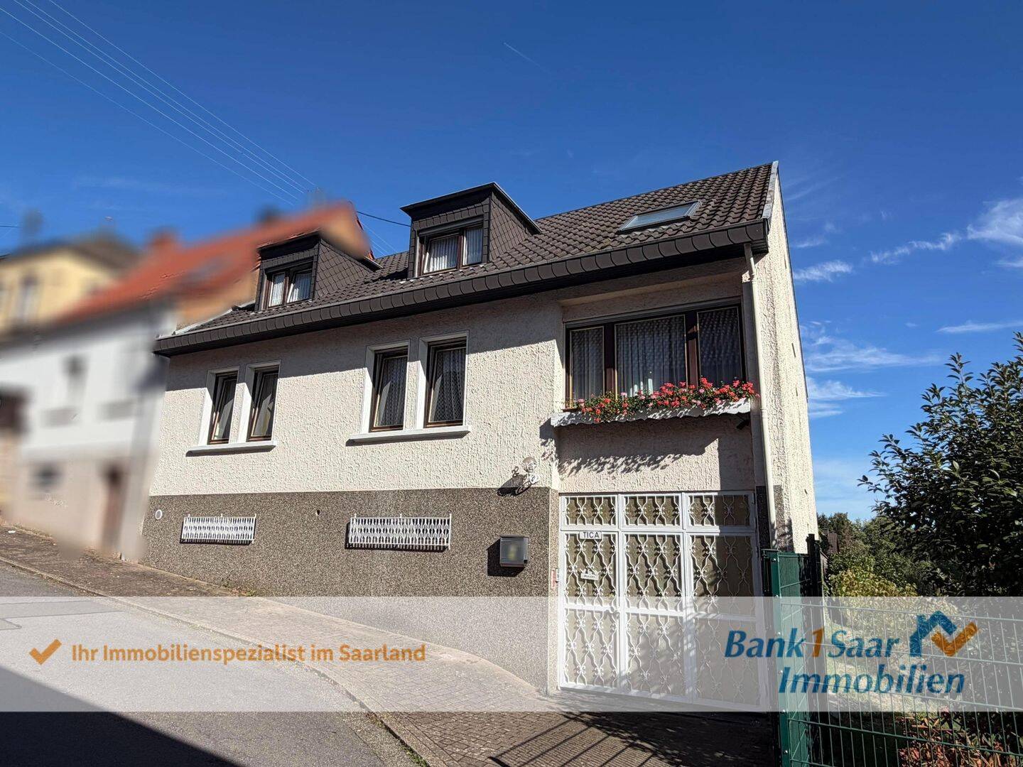 Zentrale Lage, großzügiges Zuhause – Einfamilienhaus mit Garage mit viel Raum im Herzen von Bexbach!, 66450 Bexbach