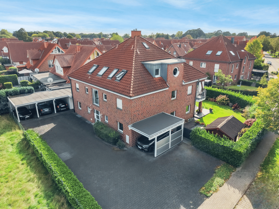 Eigentumswohnung in sehr gepflegtem Wohnhaus in ruhiger Lage von Gütersloh-Friedrichsdorf mit Carport, 33335 Gütersloh