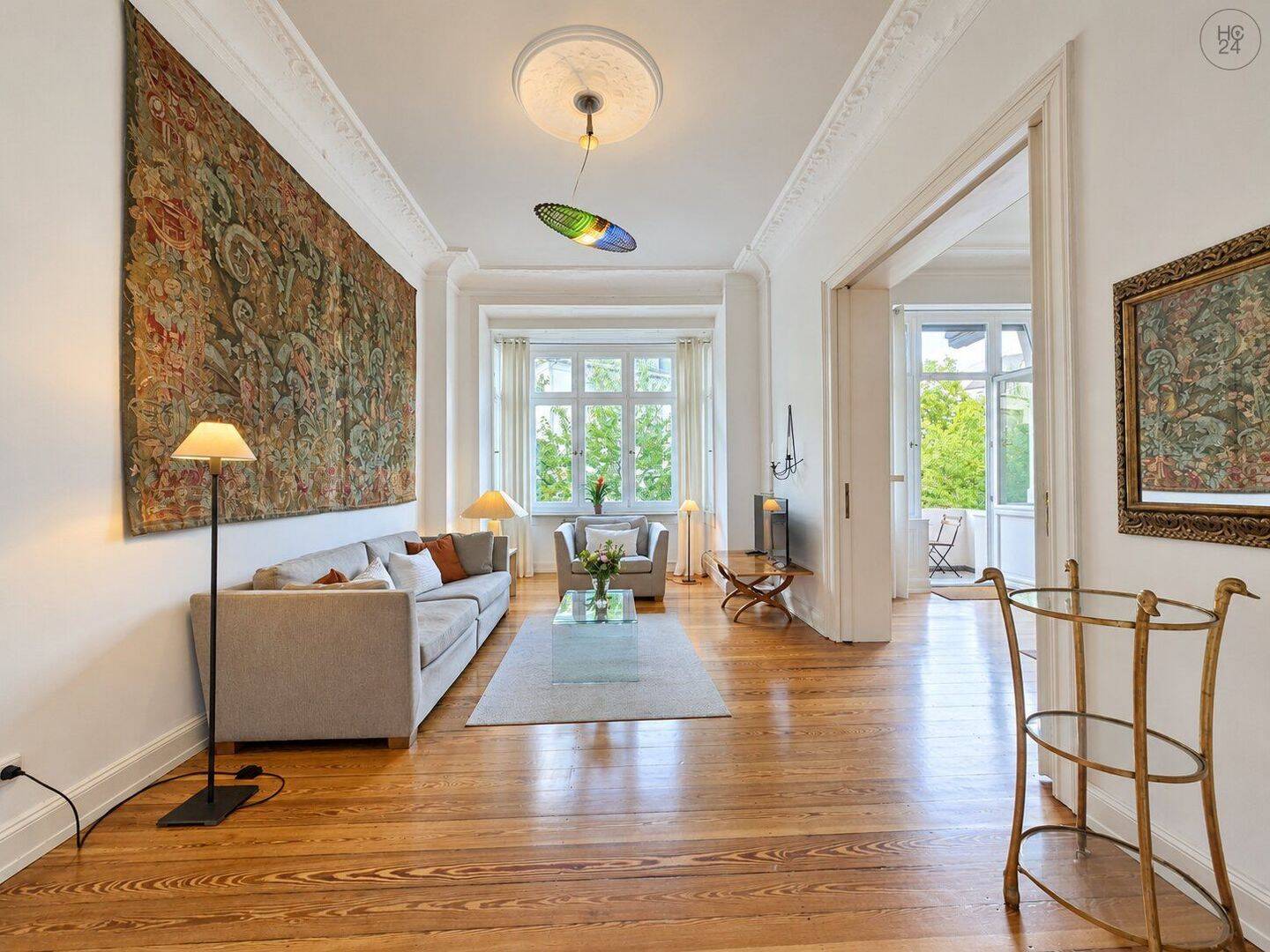Exklusive hochwertig moblierte 4-Zimmer Altbauwohnung mit Internet und Balkon in Wiesbaden, 65187 Wiesbaden (Biebrich Wiesbaden)