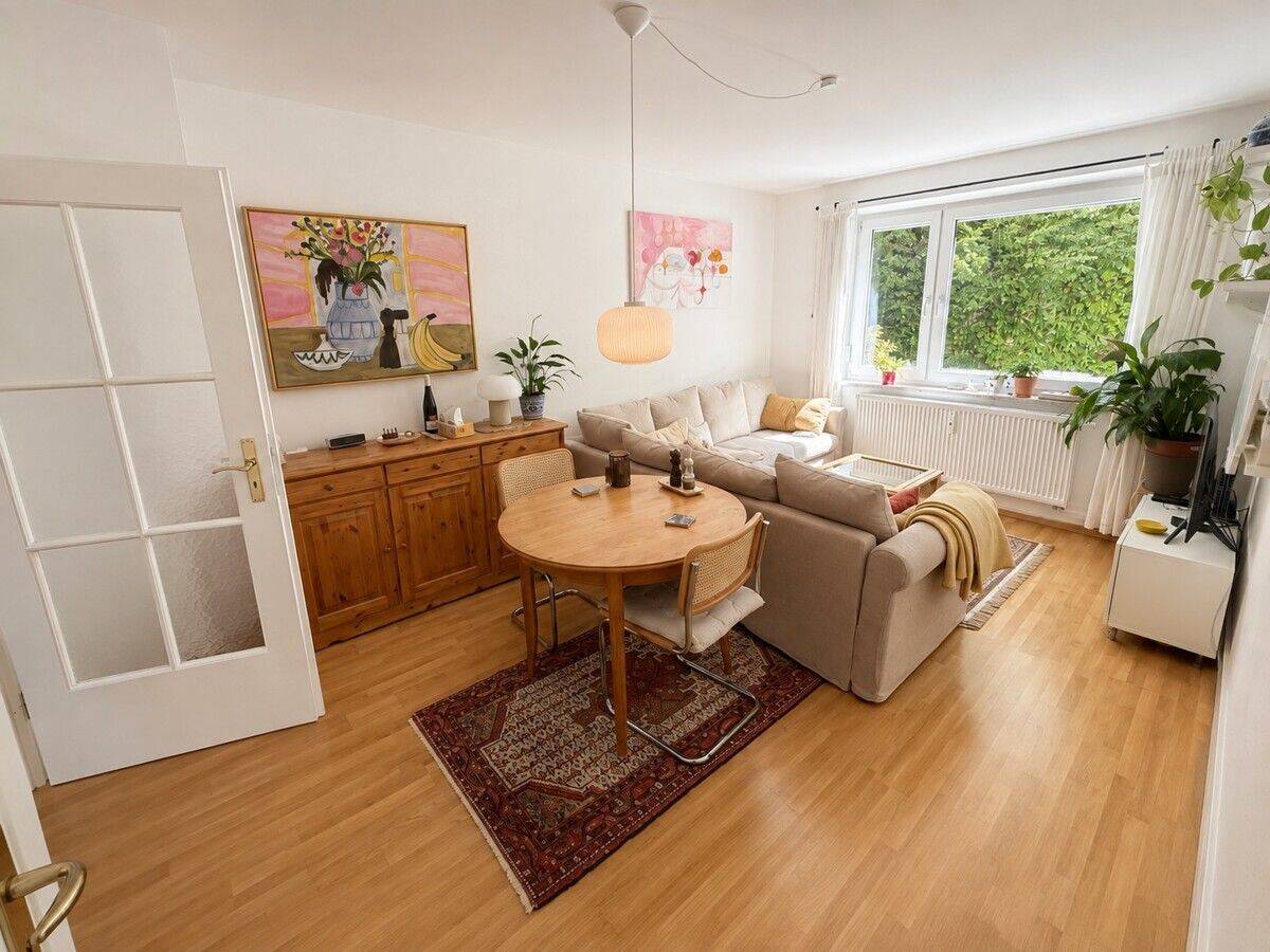 Zur Vermietung: Helle 4-Zimmer-EG-Wohnung mit Garage – ideal für Paare & kleine Familien, 86152 Augsburg (Innenstadt)
