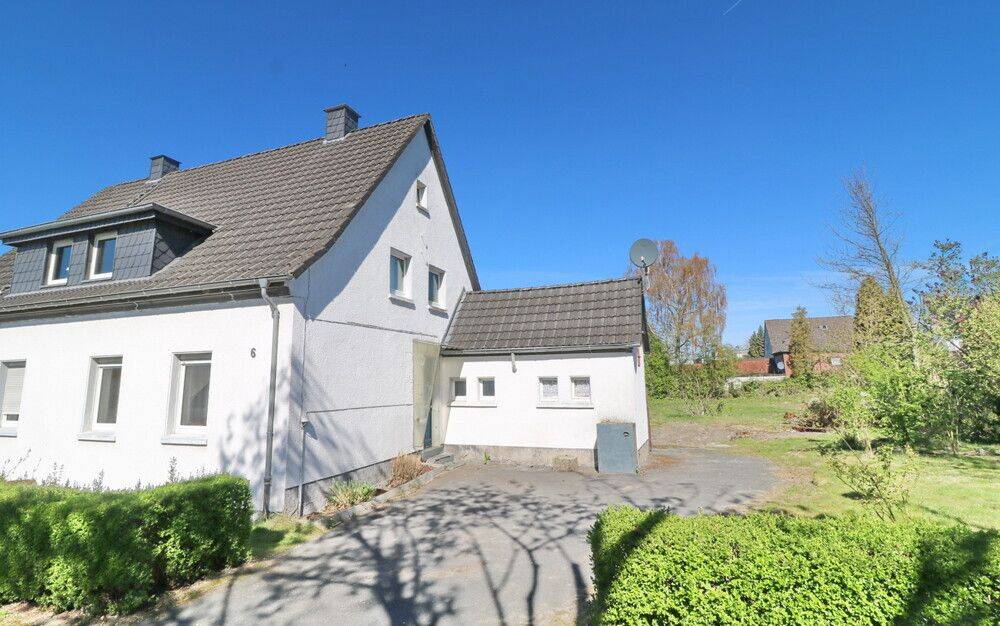 renovierungsbedürftige DHH in Siedlungslage, 45699 Herten