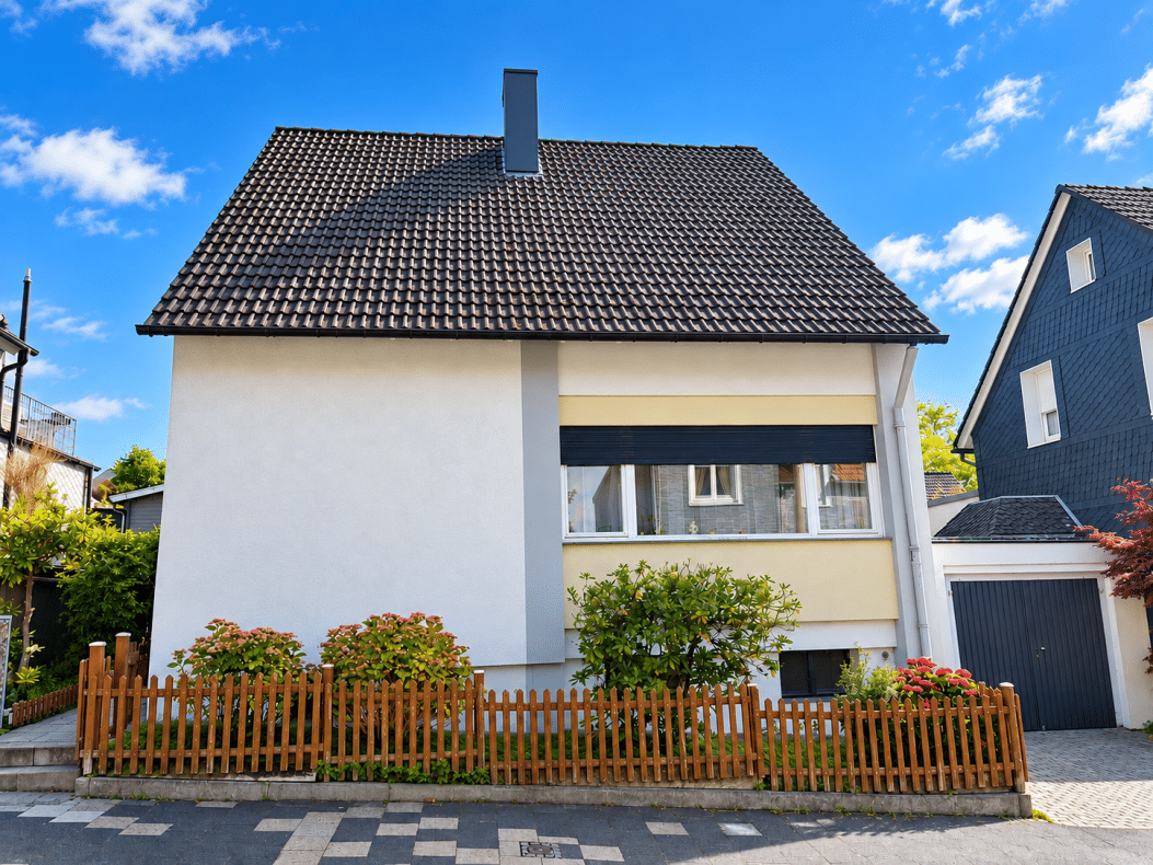 wunderschönes freistehendes Ein-/Zweifamilienhaus mit schönem Garten – kernsaniert –, 42857 Remscheid (Innen Nord Süd West)