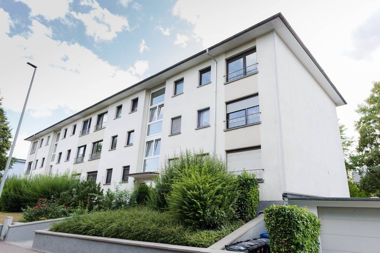 Kelkheim: Großzügige 2,5 Zimmer-Eigentumswohnung mit Einzelgarage!, 65779 Kelkheim (Taunus)
