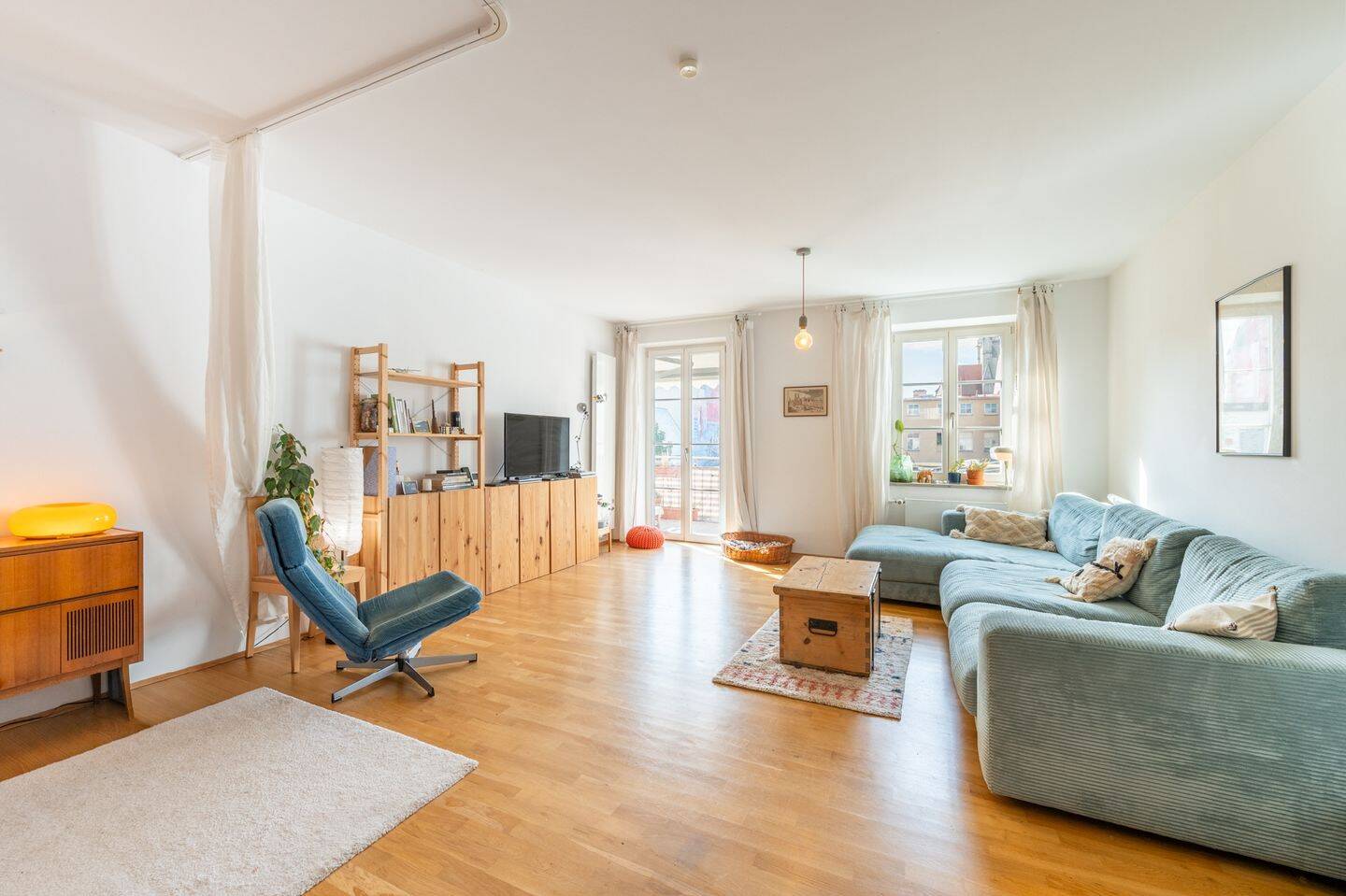 AIGNER – Kernsanierte, charmante Altbauwohnung in der Ludwigsvorstadt, 80335 München (Altstadt-Lehel Ludwigsvorstadt-Isarvorstadt Maxvorstadt Neuhausen-Nymphenburg Schwanthalerhöhe)