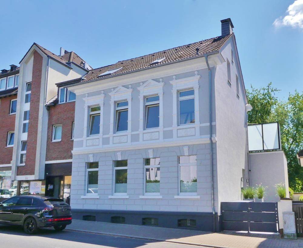 Attraktive 2-Zimmer Etagenwohnung mit herrlicher Dachterrasse in Innenstadtlage von Haan, 42781 Haan