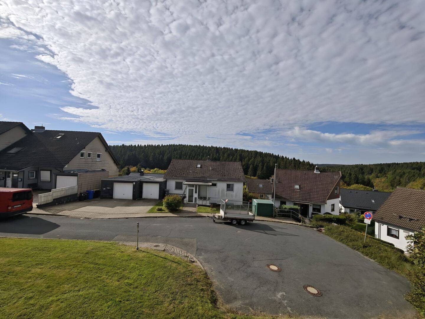 Geräumige 3-Zimmer-Wohnung mit Balkon und Einbauküche in Clausthal-Zellerfeld, 38678 Clausthal-Zellerfeld