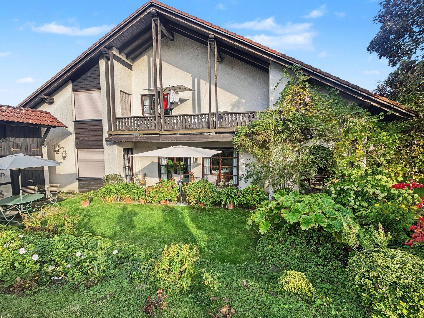 Charmantes Einfamilienhaus in Bischberg mit traumhaft eingewachsenem Garten, 96120 Bischberg