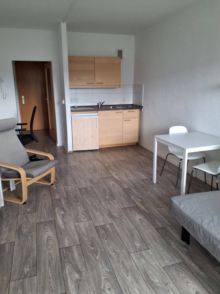 Klein, aber fein – möbliertes 1-Raumappartement !, 8527 Plauen