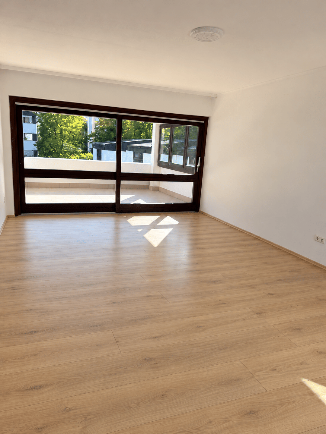 exklusive, geräumige Wohnung mit Loggia, 94032 Passau (Altstadt Haidenhof-Nord Haidenhof-Süd Innstadt)