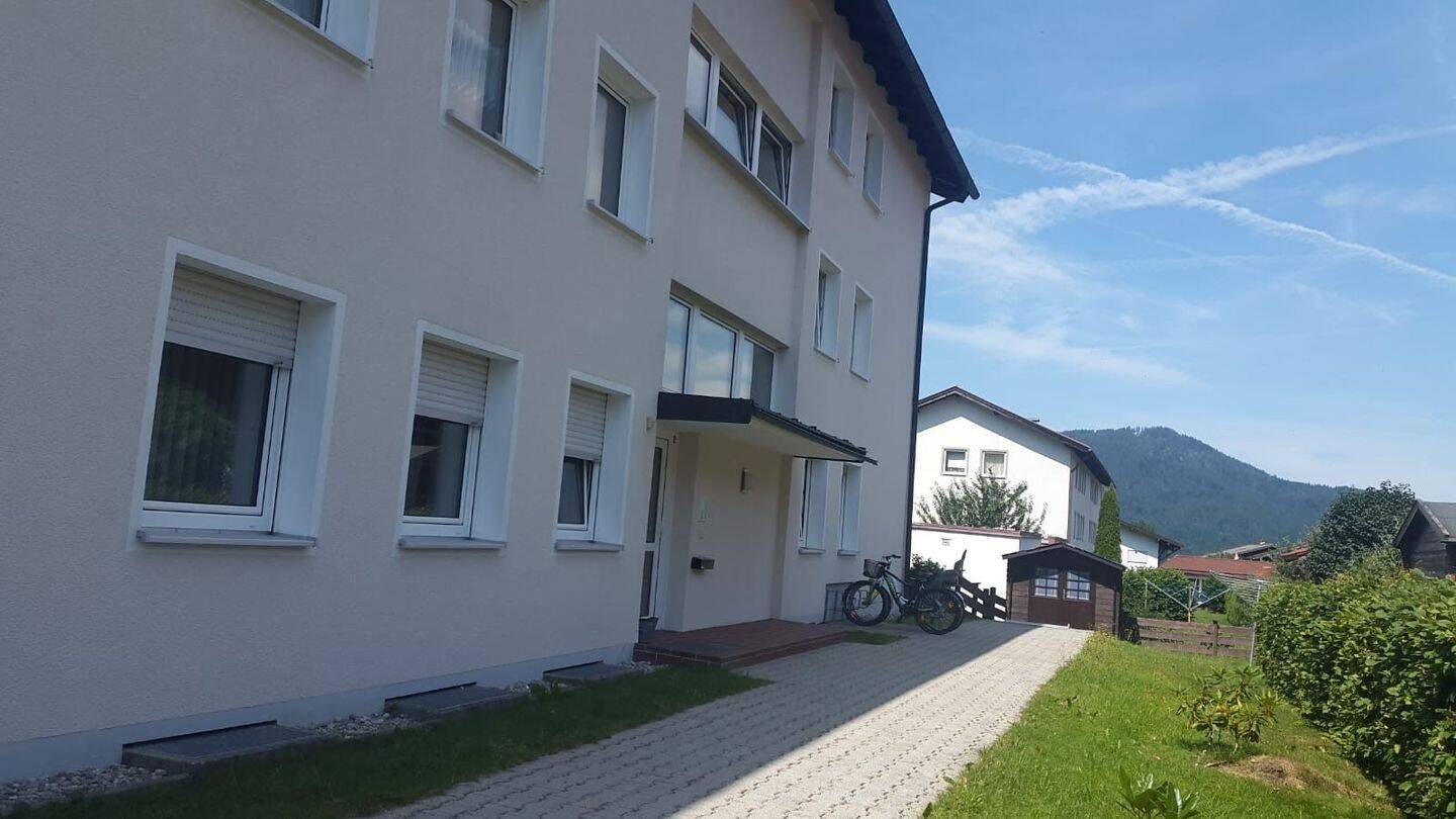 2-Zimmerwohnung mit Terrasse in Inzell zu vermieten, 83334 Inzell