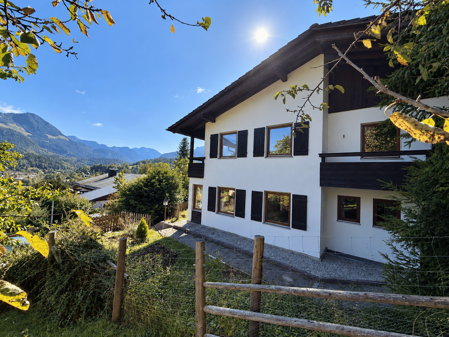 Bergpanorama rundum – großzügige Doppelhaushälfte mit viel Platz für die ganze Familie, 83471 Berchtesgaden