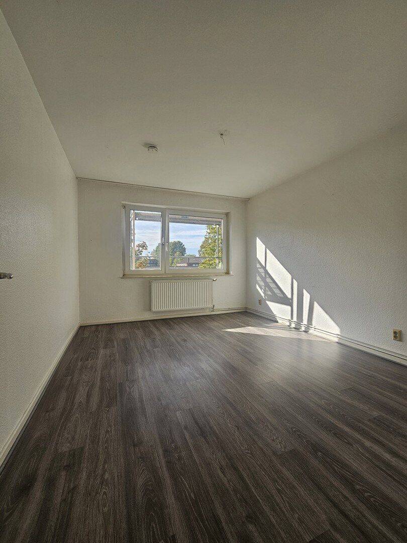 2-Zimmer-Wohnung mit Badewanne in Wilhelmshaven Mitte, 26382 Wilhelmshaven (Bant Heppens Innenhafen Innenstadt Siebethsburg)