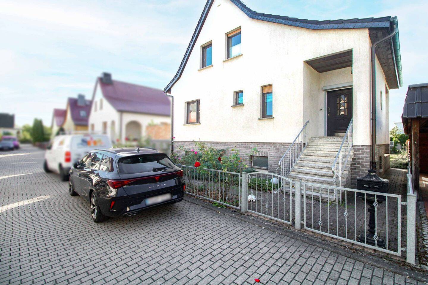 Richtig zuhause: Gepflegtes Einfamilienhaus samt Garten, Doppelcarport und Keller!, 39288 Burg