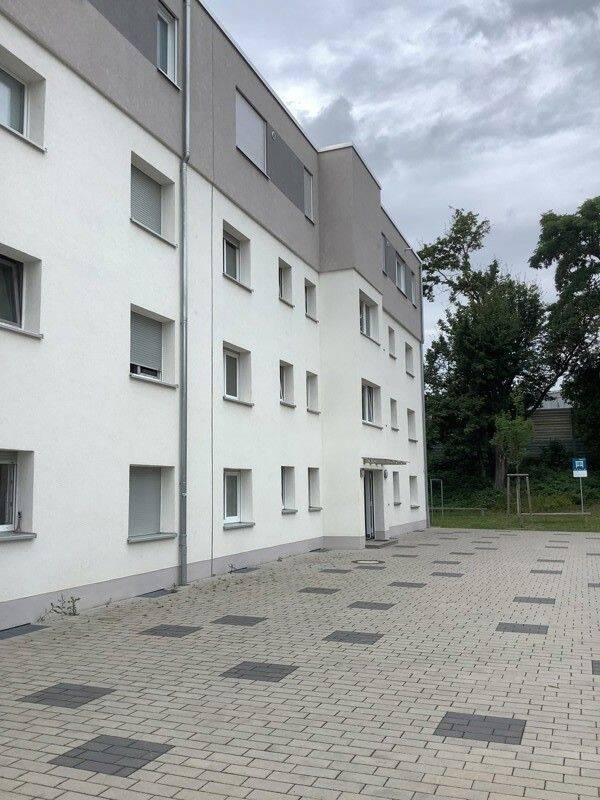 Wohn(t)raum: interessante 3-Zimmer-Wohnung mit Ausblick, 70806 Kornwestheim