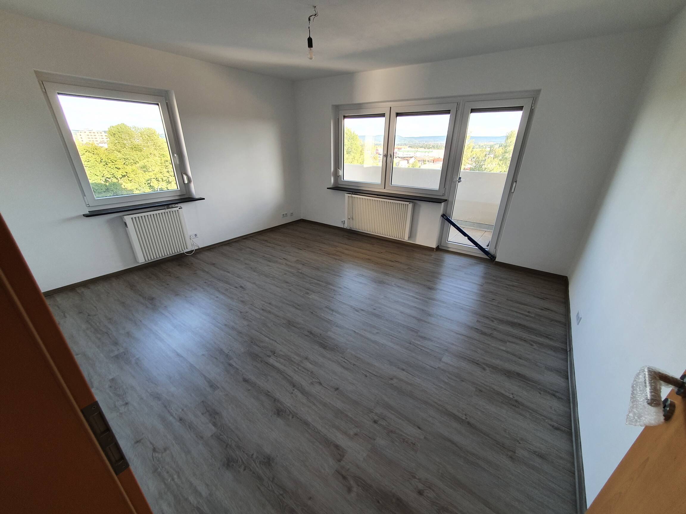 2020 sanierte 3-Zimmerwohnung im 4.OG, Wfl. 67m², verfügbar ab sofort., 97437 Haßfurt