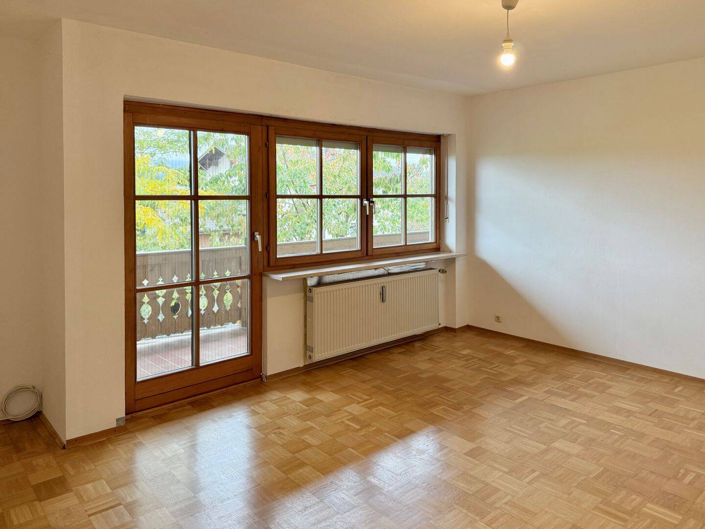 Helle 2,5-Zimmer-Wohnung mit Balkon und Kellerabteil, 83026 Rosenheim (Aising Happing Pang Süd)