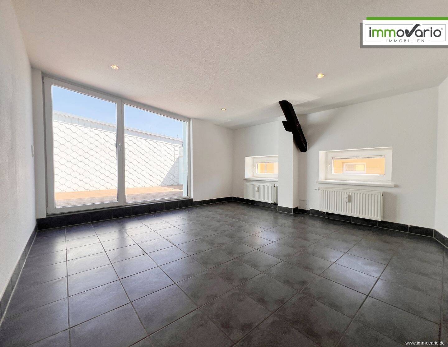 Traumhafte Dachgeschosswohnung im Herzen Magdeburgs mit Altbauflair, Wannenbad und Dachterrasse!, 39104 Magdeburg (Altstadt Buckau)