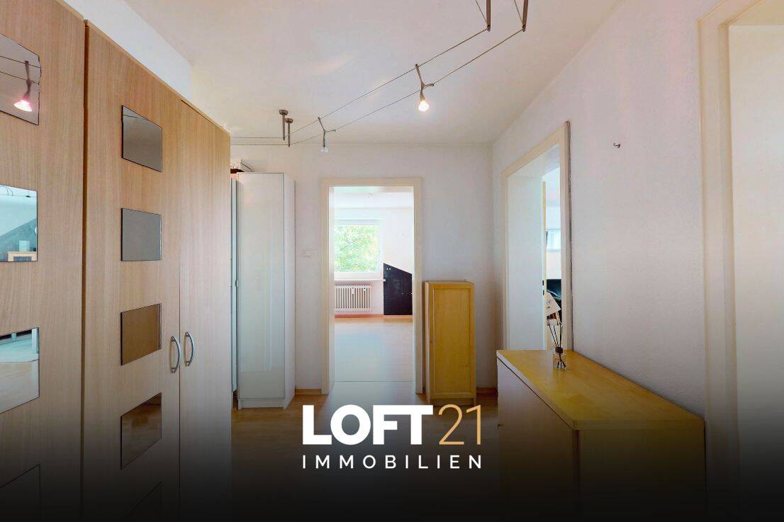 ** Großzügige 4-Zimmer-Wohnung mit sonnigem Westbalkon & Stellplatz **, 85057 Ingolstadt (Ingolstadt)