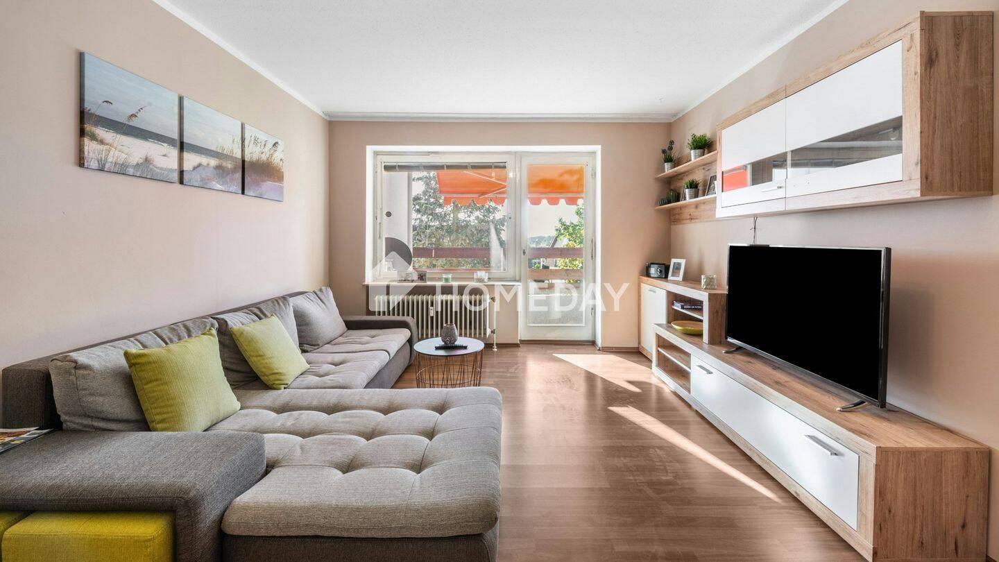 Wohnen im Grünen: Gepflegte Drei-Zimmer-Wohnung mit Loggia und Stellplatz, 75385 Bad Teinach-Zavelstein