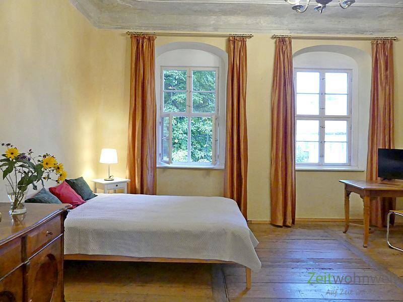 (EF0562_M) Dresden: Helfenberg, möblierte Wohnung im denkmalgeschütztem historischen Schloss, TV, WLAN inkl., 1328 Dresden