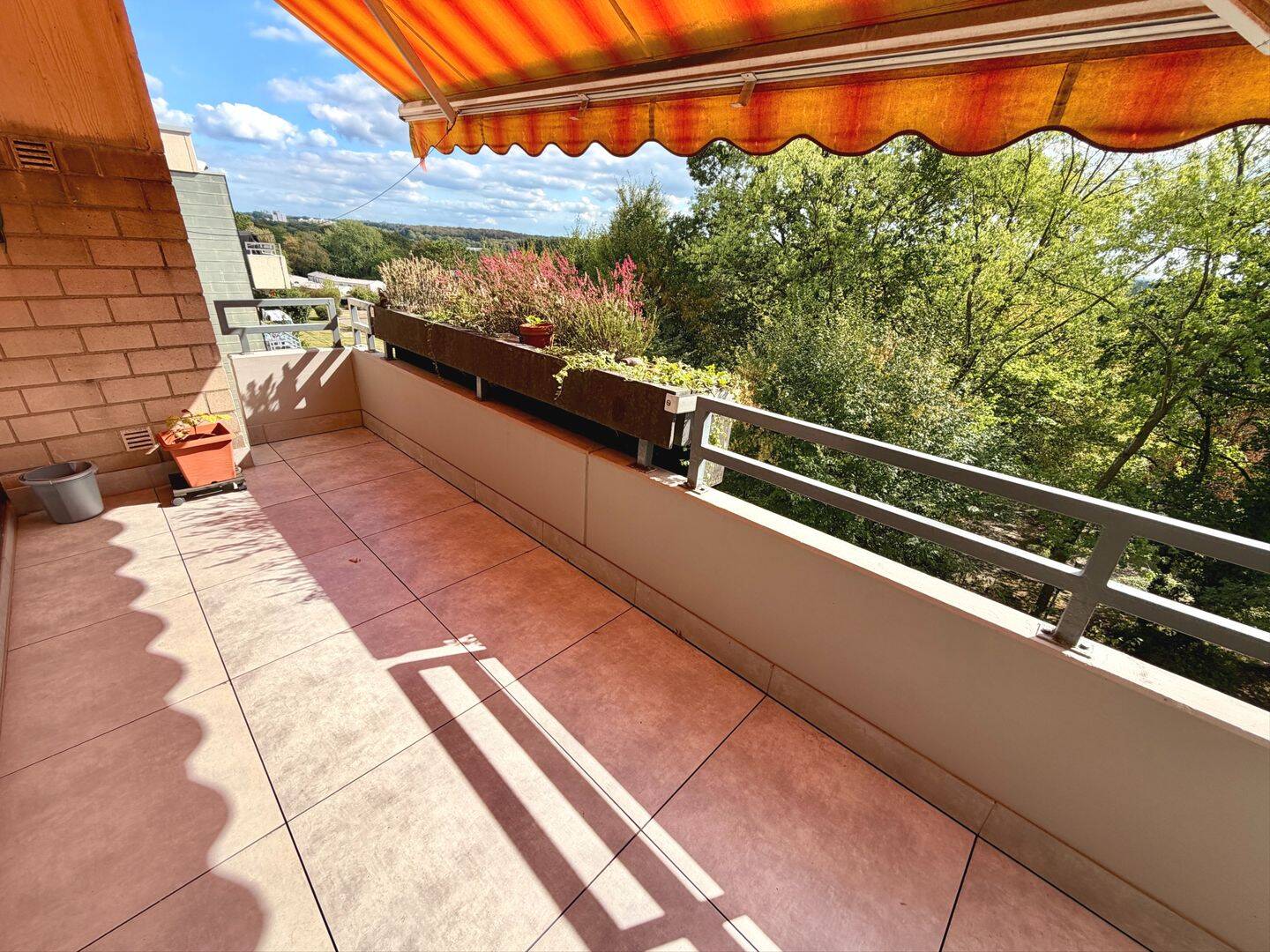 4 Raum Wohnung – grosser Sonnenbalkon und TG!, 40699 Erkrath