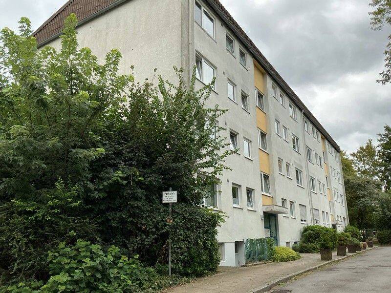 Modernisierte 3-Zimmer-Wohnung wartet auf nette Familie!, 45279 Essen (Freisenbruch Horst)
