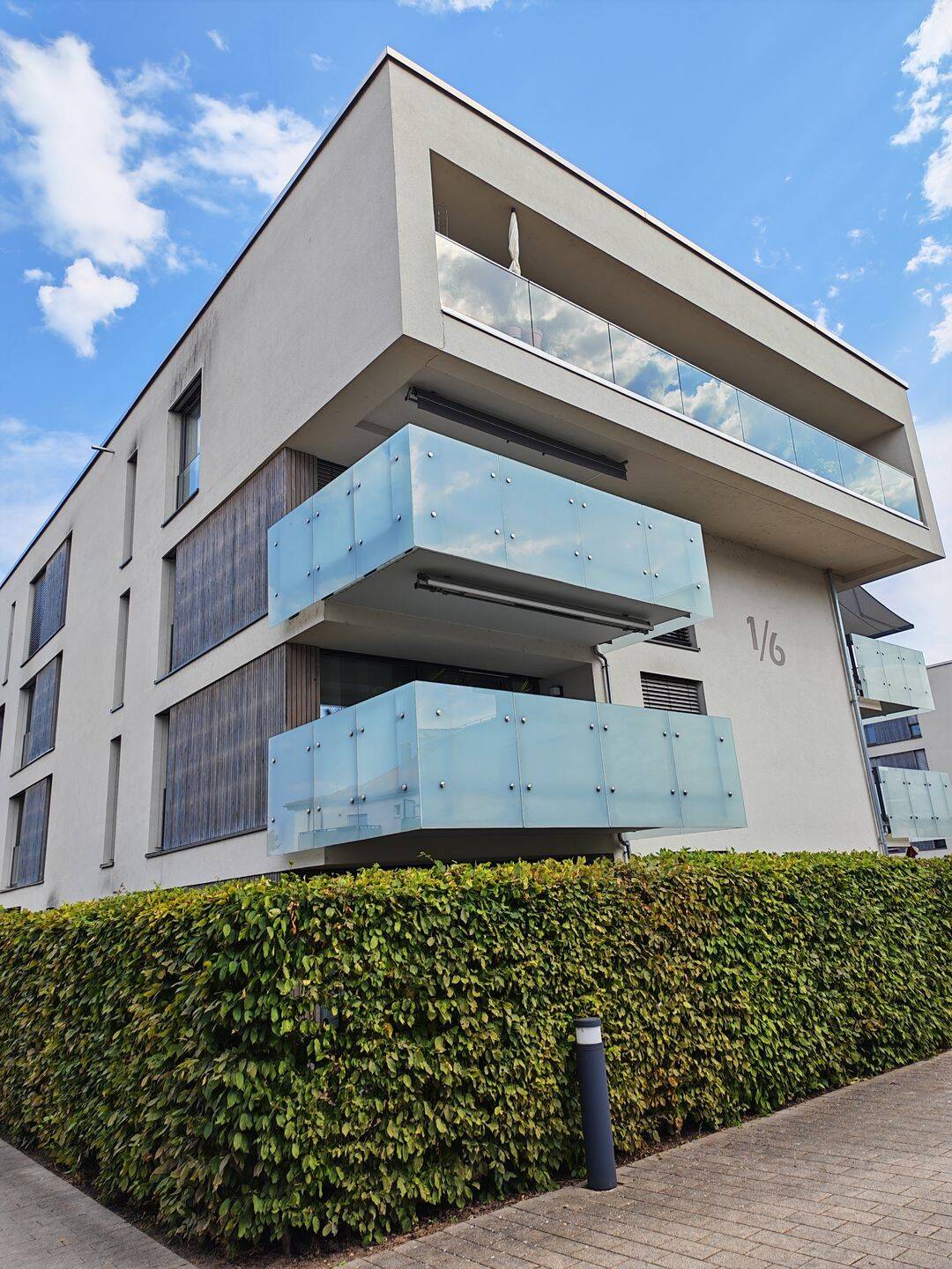 Neuwertige 2,5-Zimmer-Wohnung mit großer Terrasse & eigenem Garten – Baujahr 2018 , KFW55, 76437 Rastatt
