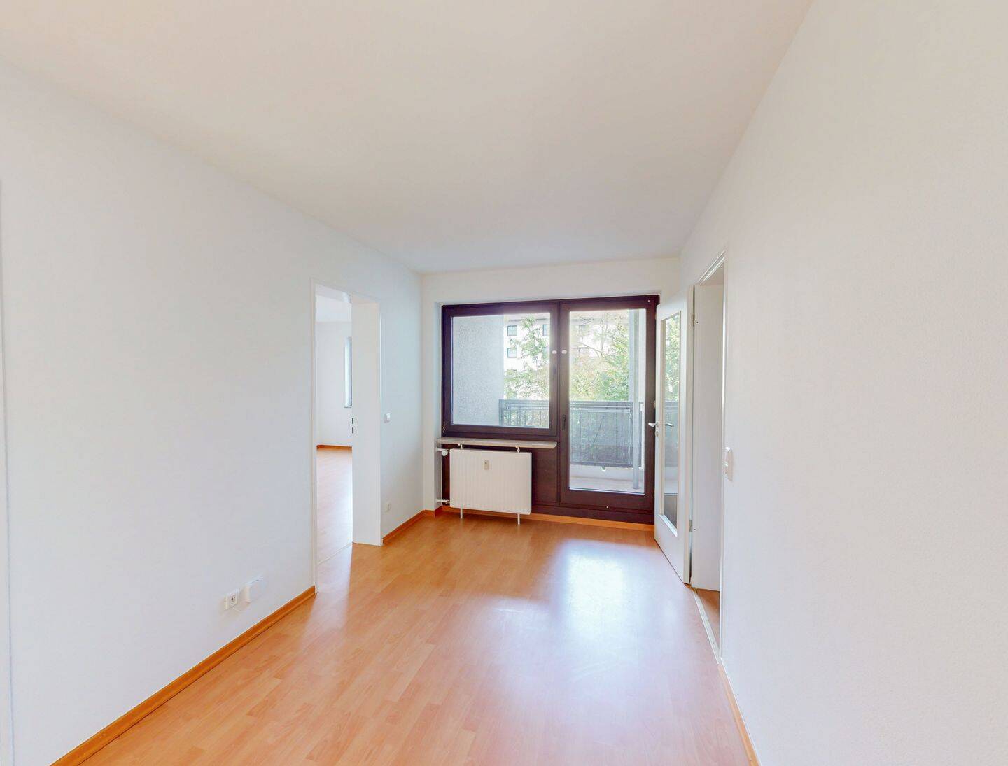 Altbaucharme trifft Wohnkomfort: 2-Zimmer-Wohnung in Unterschleißheim, 85716 Unterschleißheim
