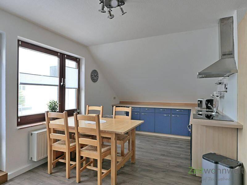 (EF0883_M) Erfurt: Möbisburg-Rhoda, Neu möblierte 3-Zimmer-Wohnung mit Dachbalkon, WLAN, Waschmaschine, 99094 Erfurt