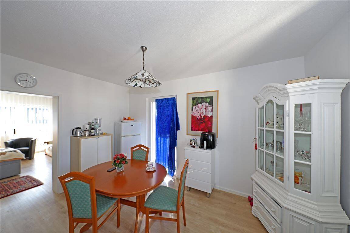 Immobilien-Richter: Komplett ausgestattete 2-Zimmer-Wohnung, MÖBLIERT, 40225 Düsseldorf (Bilk Flehe Oberbilk Wersten)