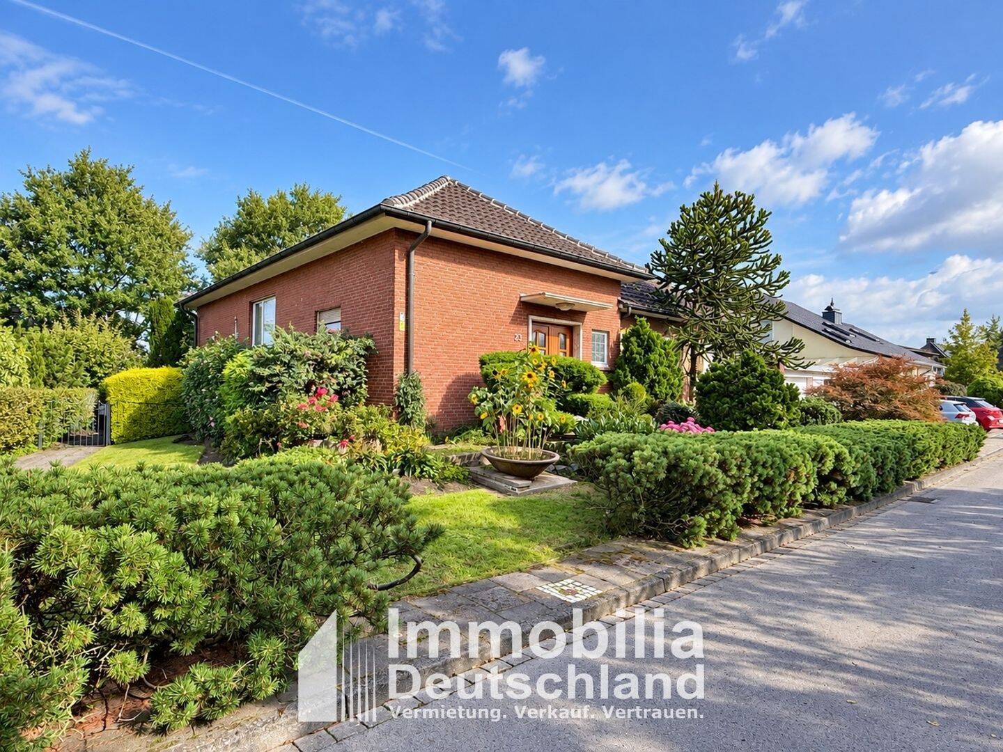 Wohnen auf besondere Art: Charmanter Bungalow mit großzügigem Garten und Garage, 44534 Lünen