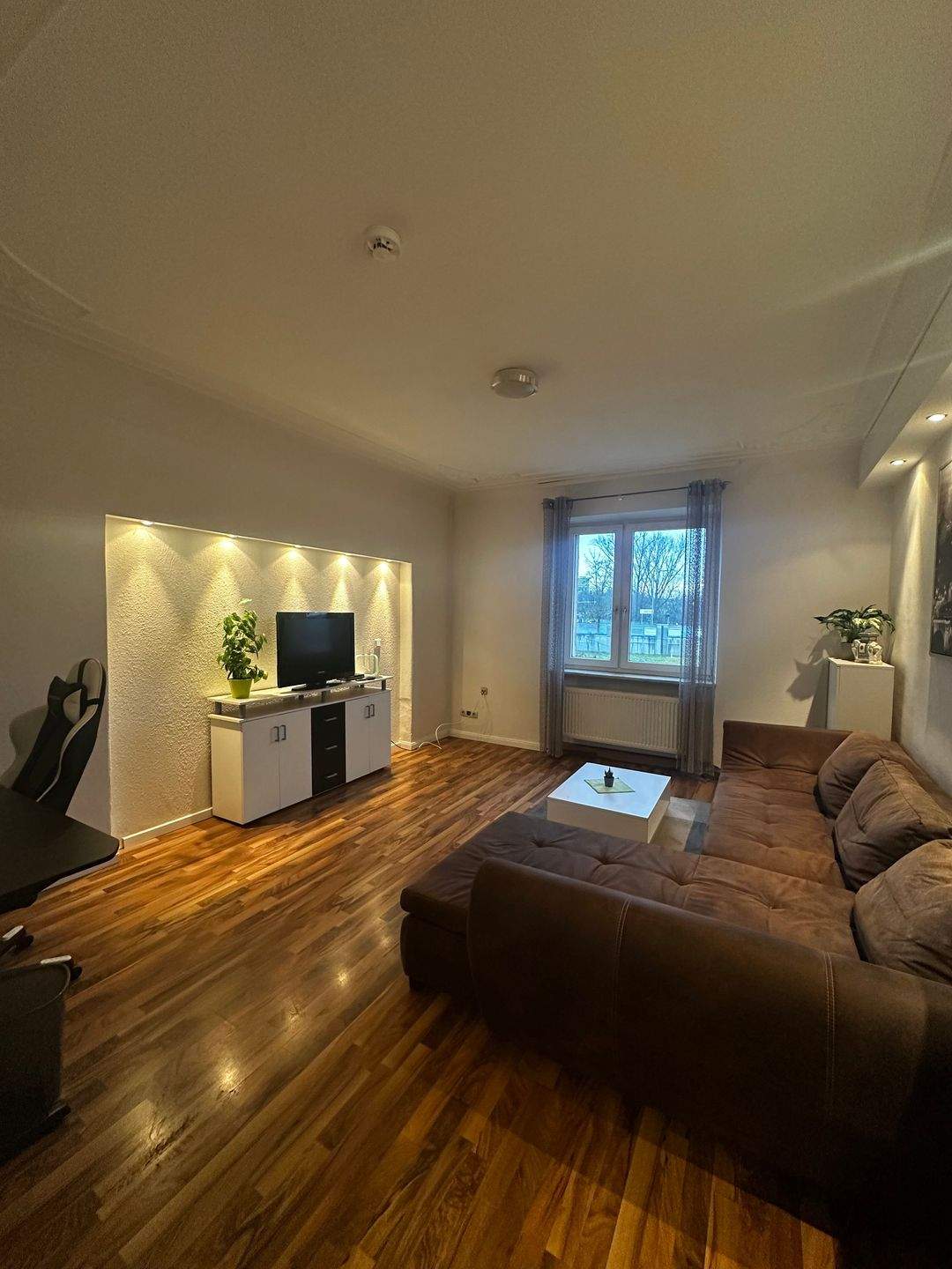 Vollmöblierte 2-Zimmer-Wohnung mit Balkon in ruhiger Lage von Fürth – sofort verfügbar, 90762 Fürth (Innenstadt)