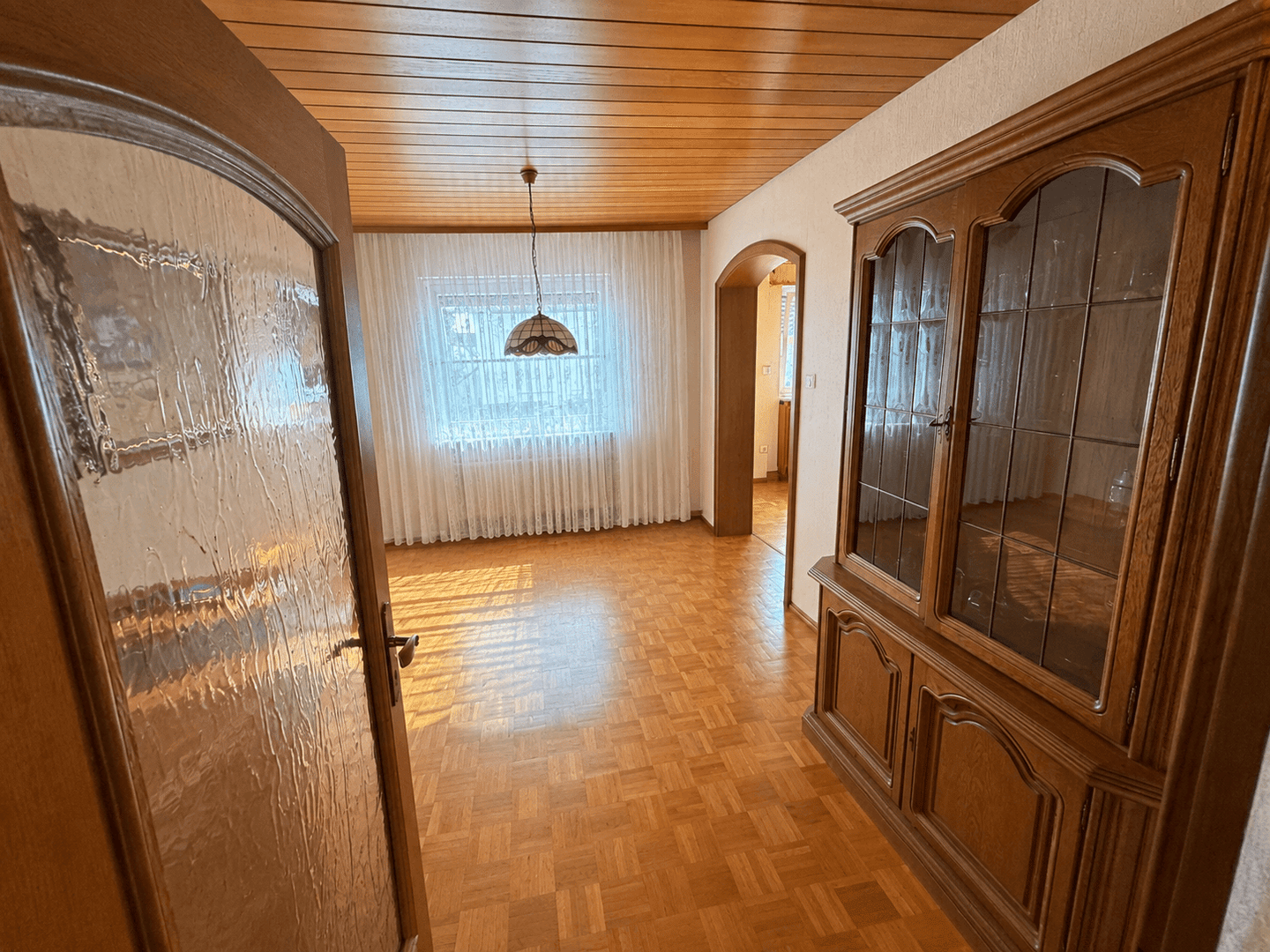 4-Zimmer-Wohnung mit zwei Balkonen & Garage in Liederbach, 65835 Liederbach am Taunus