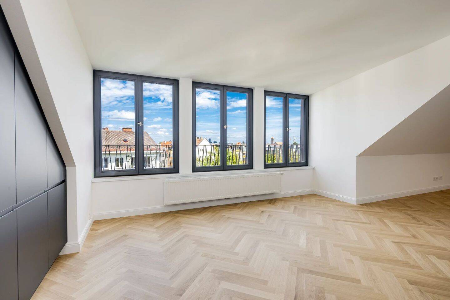 °°Wohnqualität neu definiert°° **Stilvoll wohnen in attraktiver Lage im sanierten DG**, 81539 München (Obergiesing Ramersdorf-Perlach Untergiesing-Harlaching)
