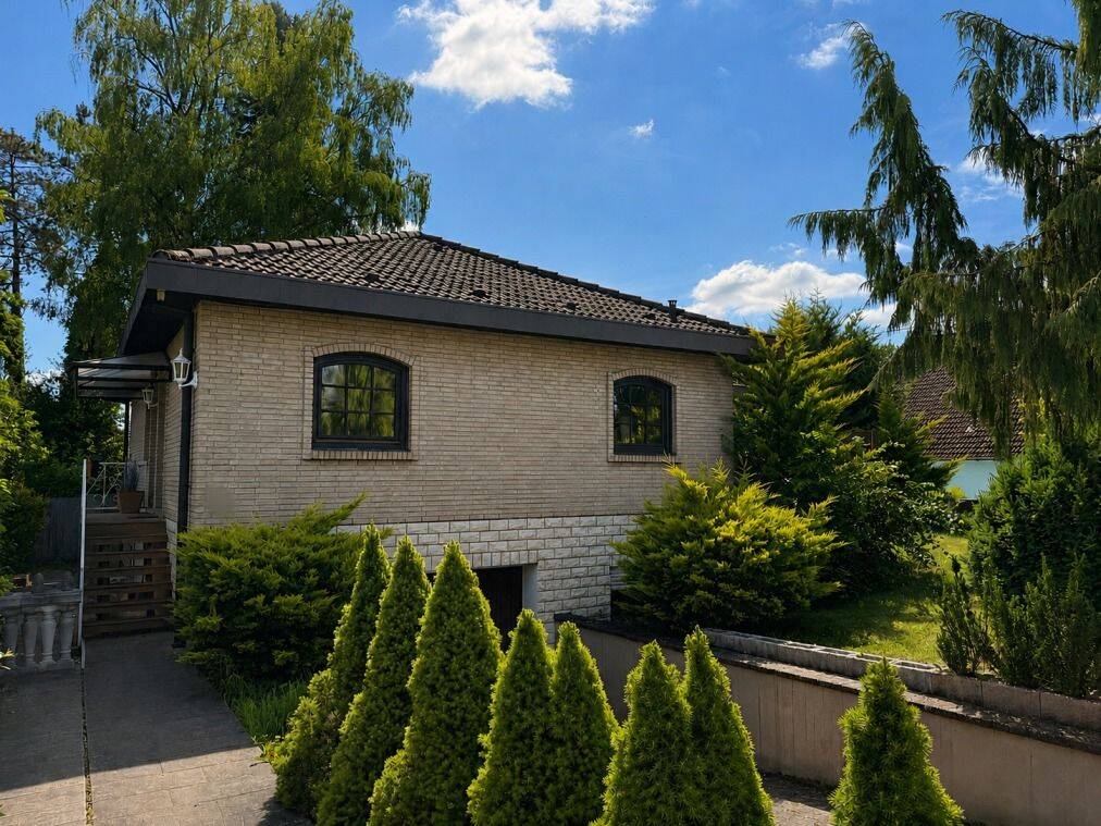 Gepflegter Winkelbungalow mit schönem Grundstück in bevorzugter Wohnlage von Wallerfangen!, 66798 Wallerfangen