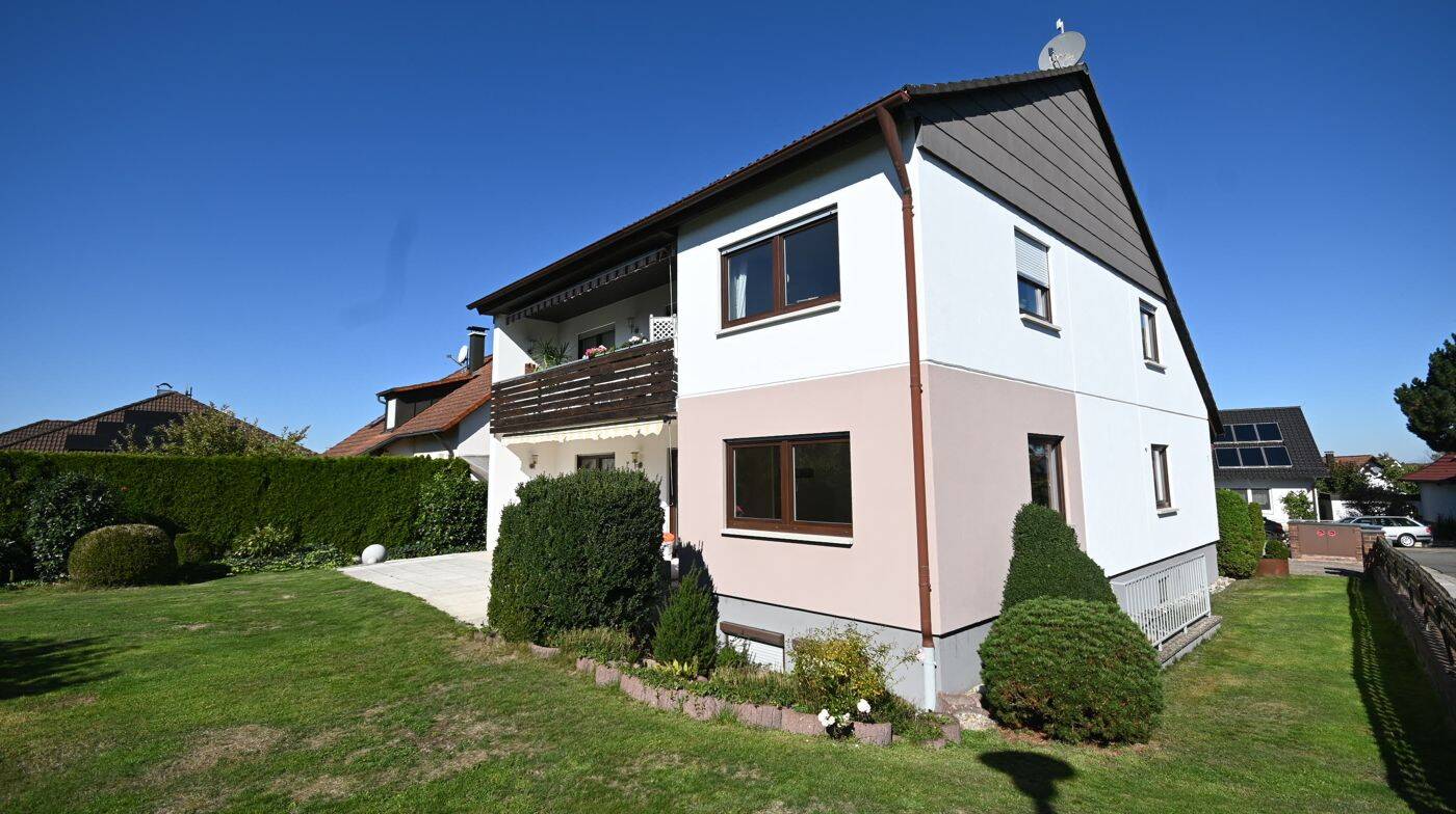 Großzügige Terrassen- und Gartenwohnung mit EBK und Garagenstellplatz in Burgthann – Unterferrieden, 90559 Burgthann