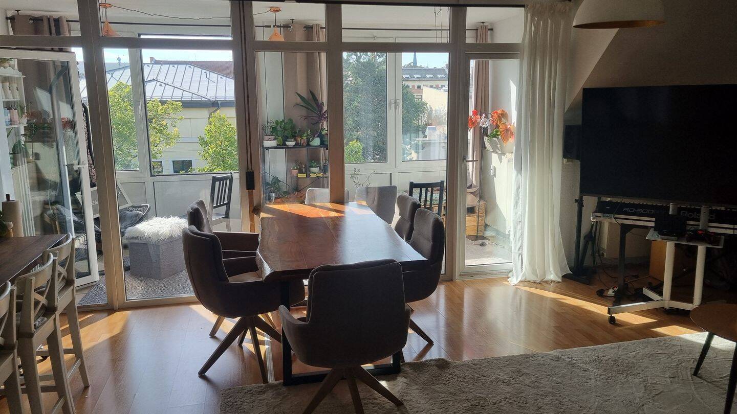 Schicke 5-Raum-Wohnung (128 m²) mit offener Wohnküche und Panorama-Wintergarten, 6110 Halle (Saale) (Damaschkestraße Gesundbrunnen Innenstadt Lutherplatz Saaleaue)